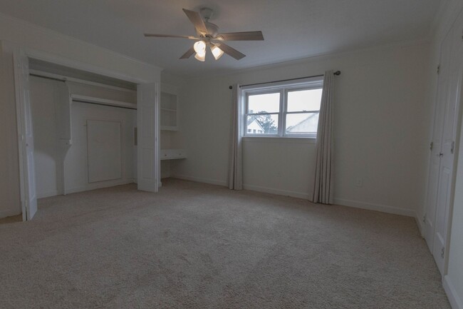 Building Photo - 2 Bed/2.5 Bath Townhome in Northeast Jackson!