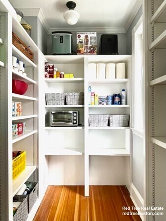 Building Photo - 80 Browne St