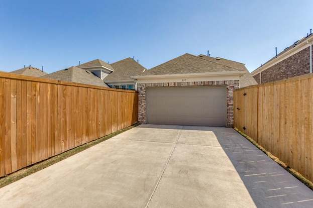 Building Photo - 337 Gleneagles Dr