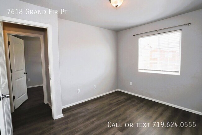 Building Photo - 7618 Grand Fir Point