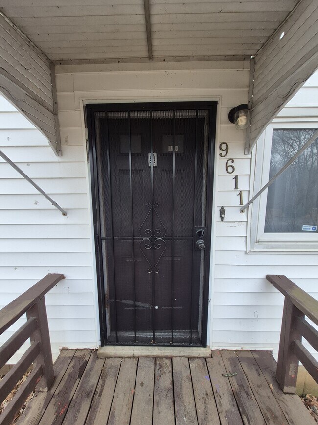 Building Photo - 9611 Winkler Dr