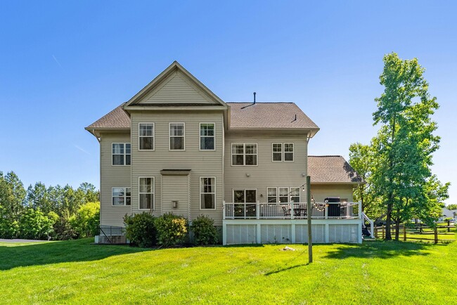 Building Photo - 4039 Cray Dr
