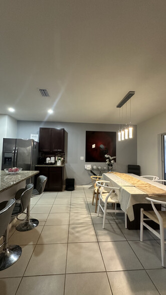 Building Photo - 5916 Briar Rose Wy