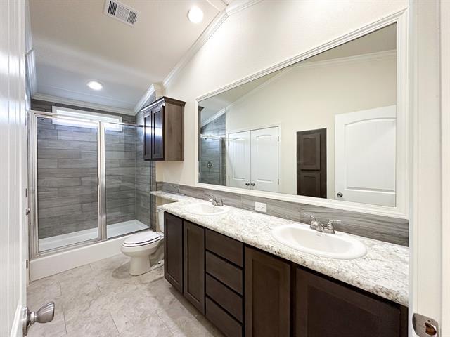 Building Photo - 153 Cabrera St