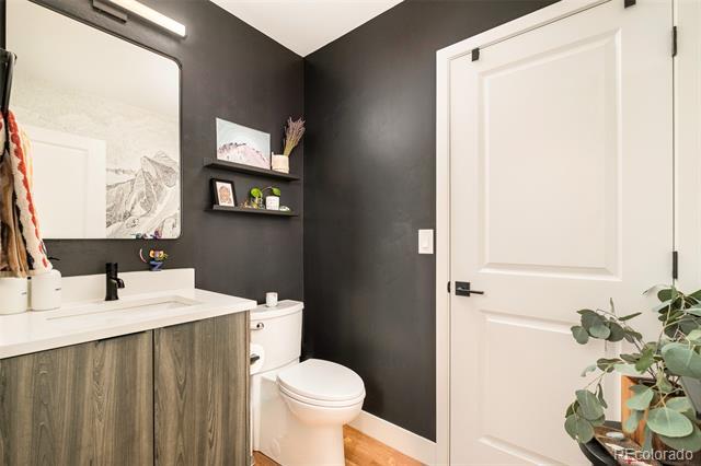 Building Photo - 1569 Utica St