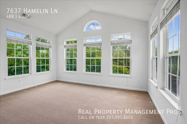 Building Photo - 7637 Hamelin Ln