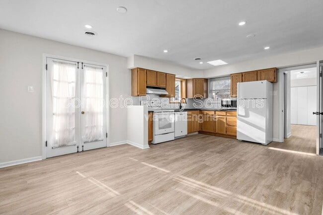 Building Photo - 1503 Wexford Ave