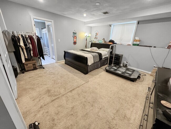 Building Photo - 28 Fisk Ave