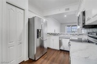 Building Photo - 8550 Kingbird Loop