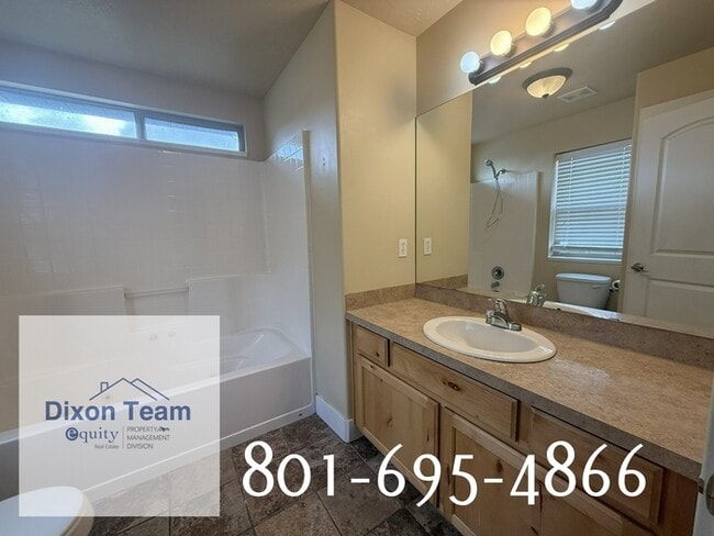 Building Photo - 625 Quinn Ct