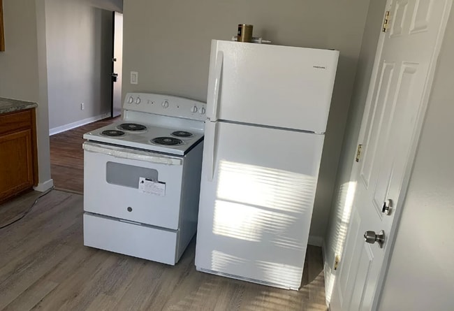 Building Photo - 2 Bed 1 Bath in South Wichita