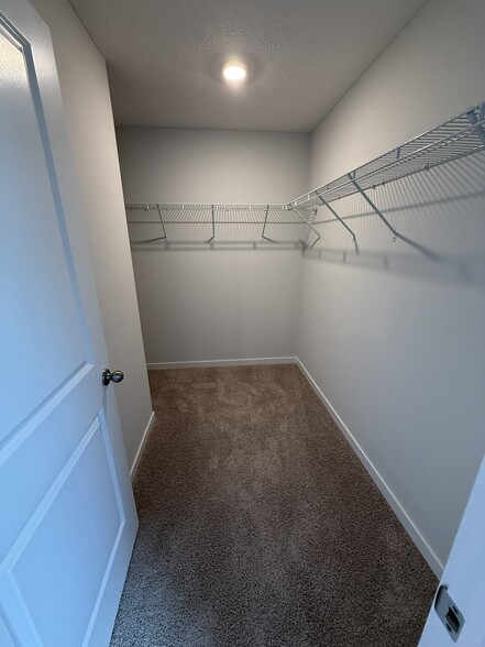 Master Bedroom- Closet - 6361 Darby Plains St