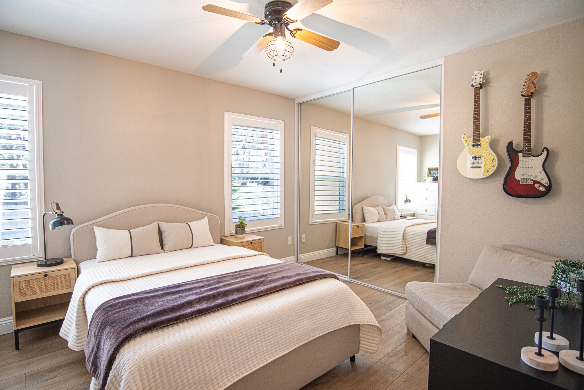 Building Photo - 5239 Hubbert St