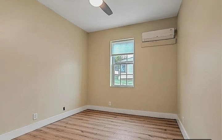 Building Photo - 1004 Fairview Ave