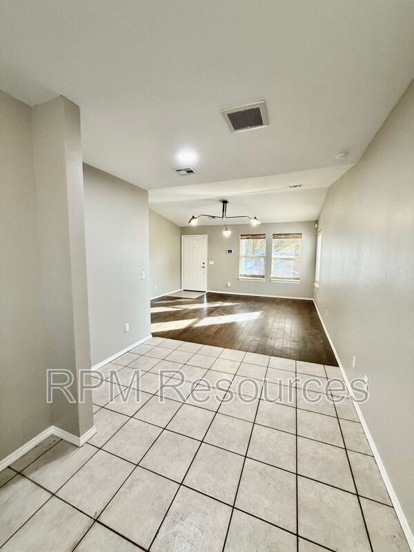 Building Photo - 1617 NW 150th Terrace