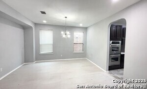 Building Photo - 8106 Royal Field