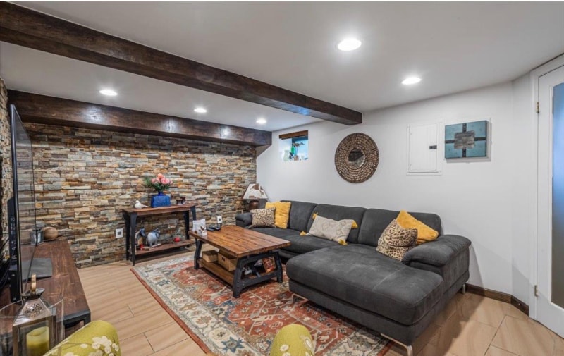 Building Photo - 68-48 Fleet St