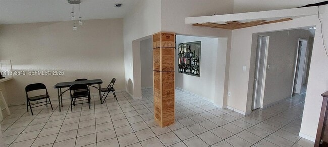 Building Photo - 19525 Cypress Ct E