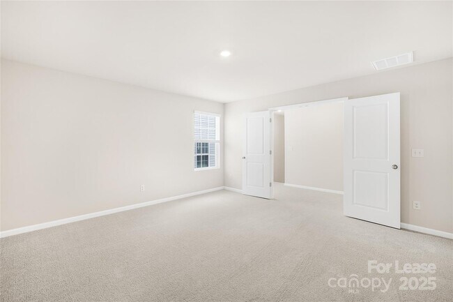Building Photo - 10159 Chatham Run Ln
