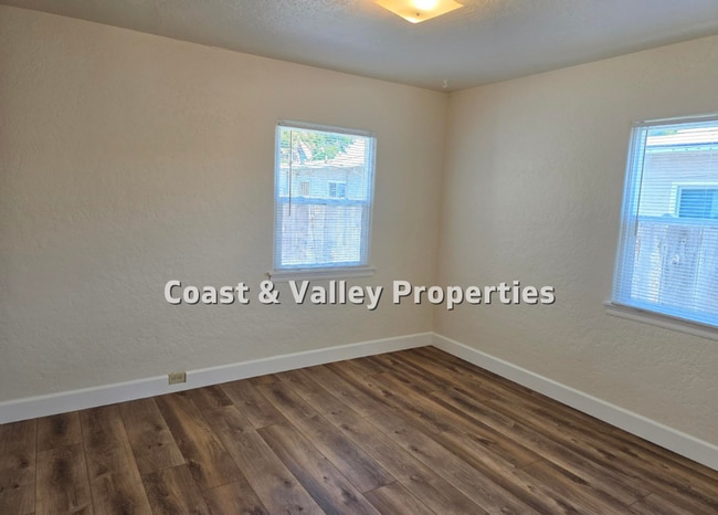 Building Photo - 226-228 Lang Street, Salinas, CA 93901