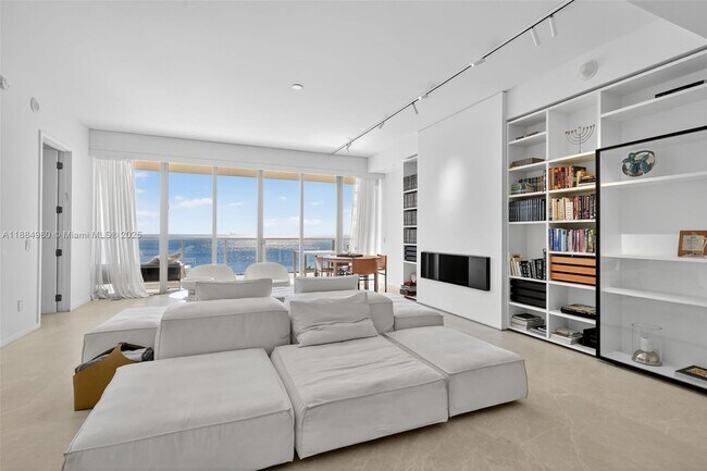 Building Photo - 9705 Collins Ave