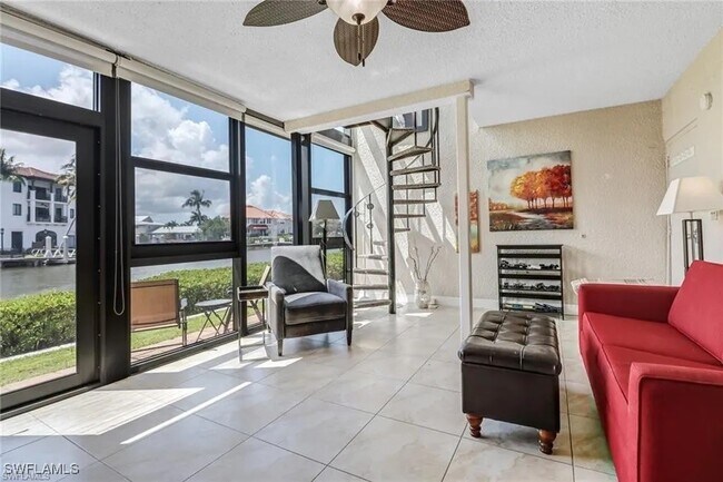 Building Photo - 805 River Point Dr