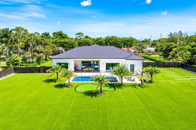 Building Photo - 221 Milestone Way