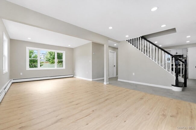 Building Photo - 24 Crag Ln