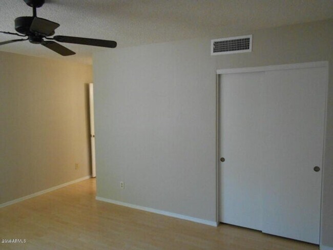 Building Photo - 5056 W Boston Way S