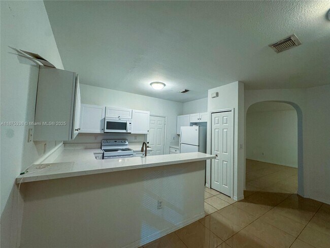 Building Photo - 13864 SW 273rd Terrace