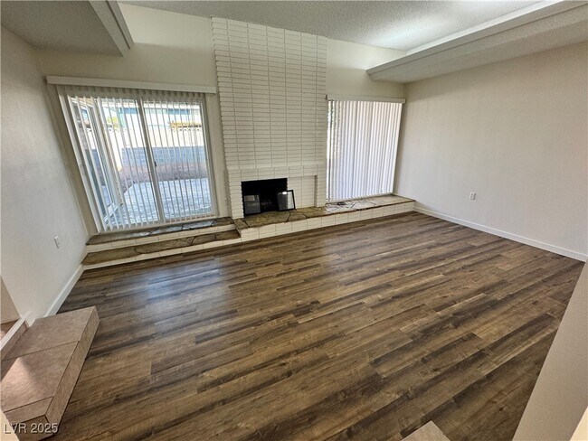 Building Photo - 2539 Winterwood Blvd