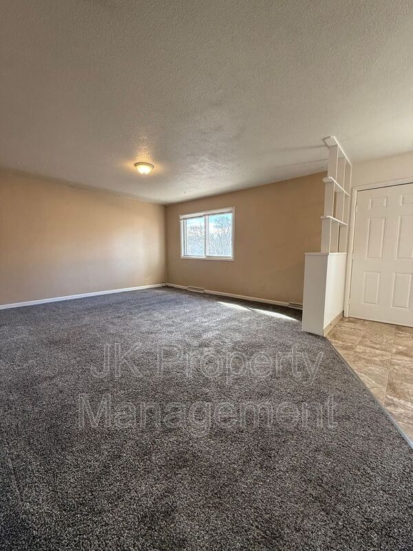 Building Photo - 3108 9th Ave N