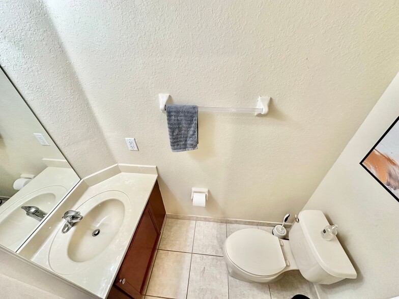 Building Photo - 11403 NW 89th St