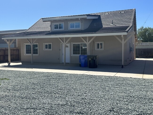 Building Photo - 10526 Sisters Ct