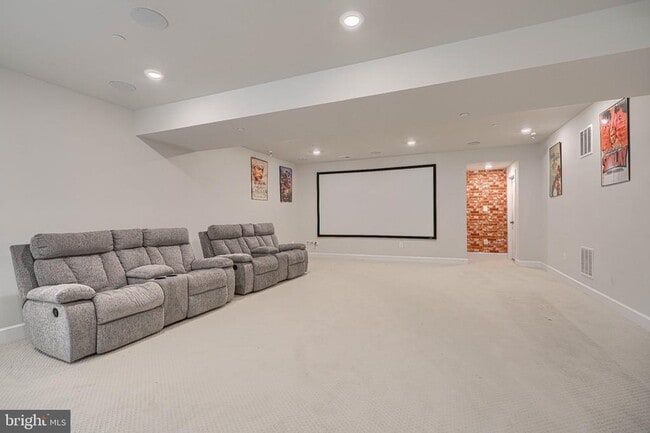 Building Photo - 7142 Starmount Ct