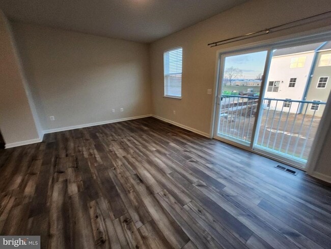 Building Photo - 117 Canning Rd