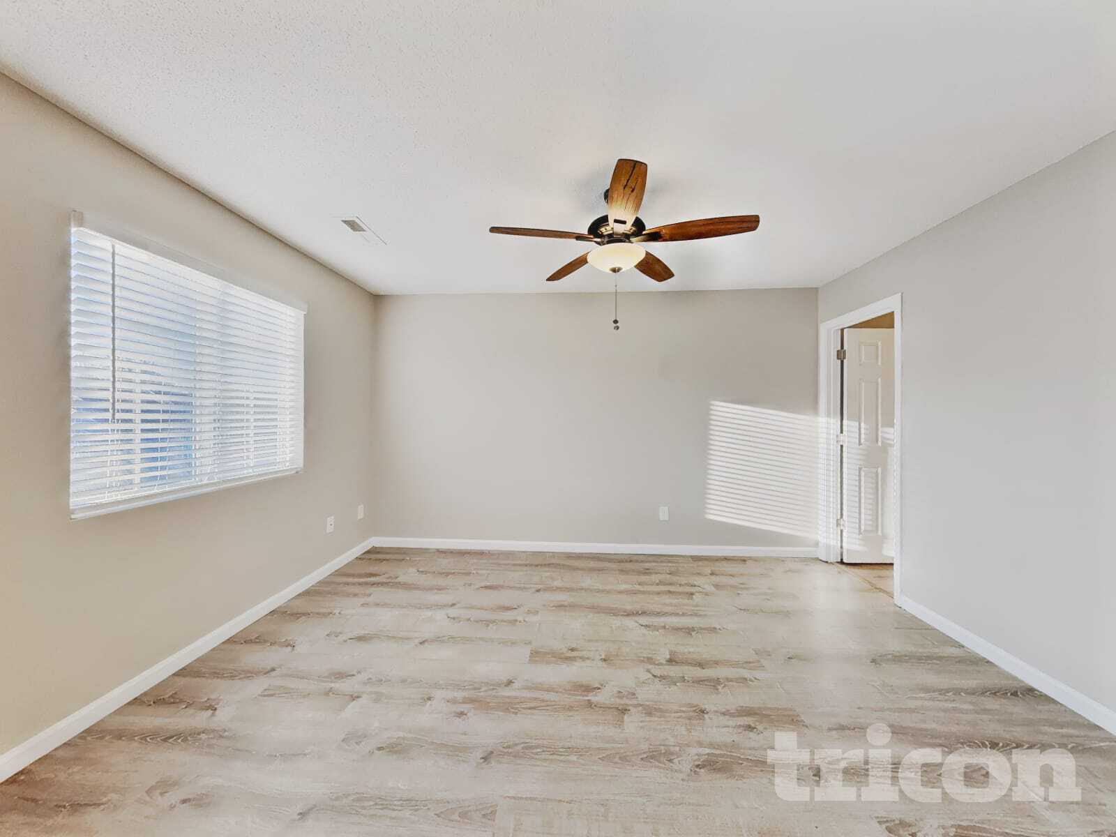 Building Photo - 3733 Eskdale Dr