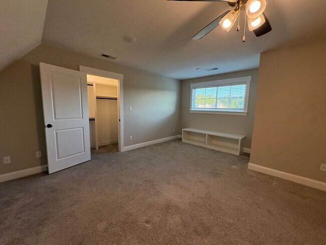 Building Photo - 7291 Crosswinds Blvd