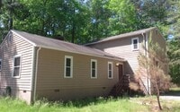 Building Photo - Country living in Glen Allen three bedroom...