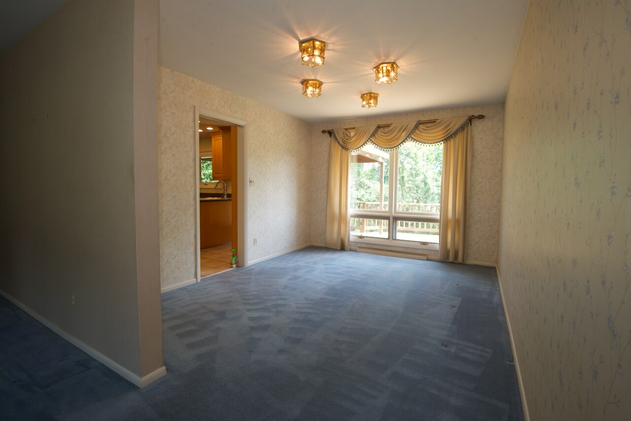 Building Photo - 1149 Sunrise Dr