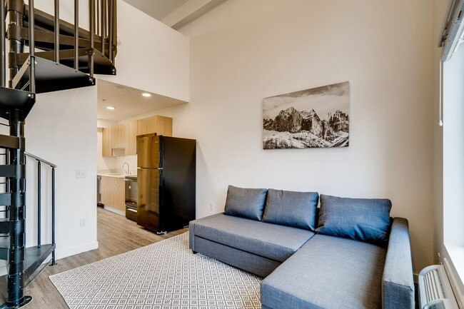 Building Photo - Live Big in a Loft Apartment!