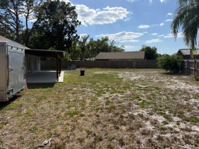Building Photo - 8913 Wood Lake Ct