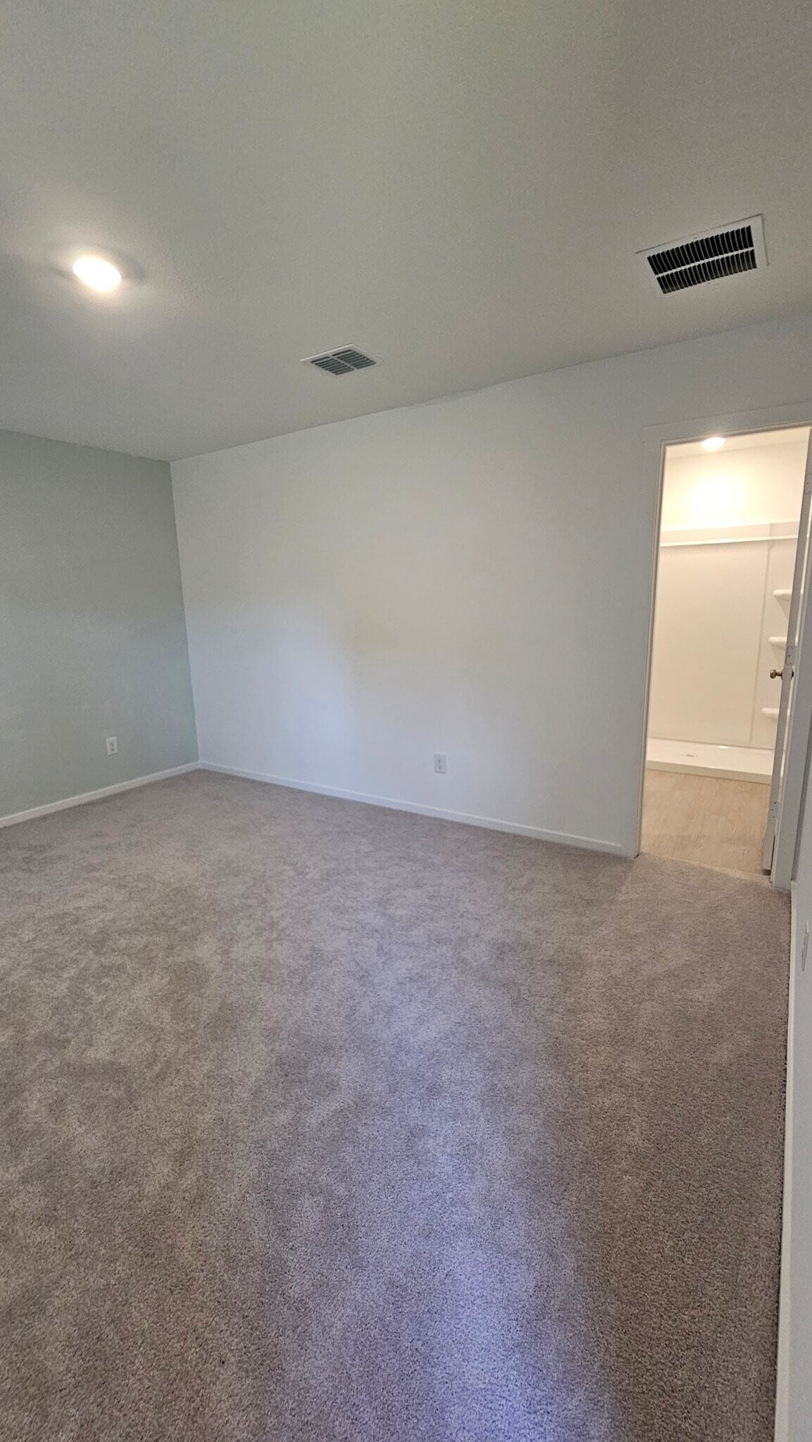 Building Photo - 1600 Baron Ln
