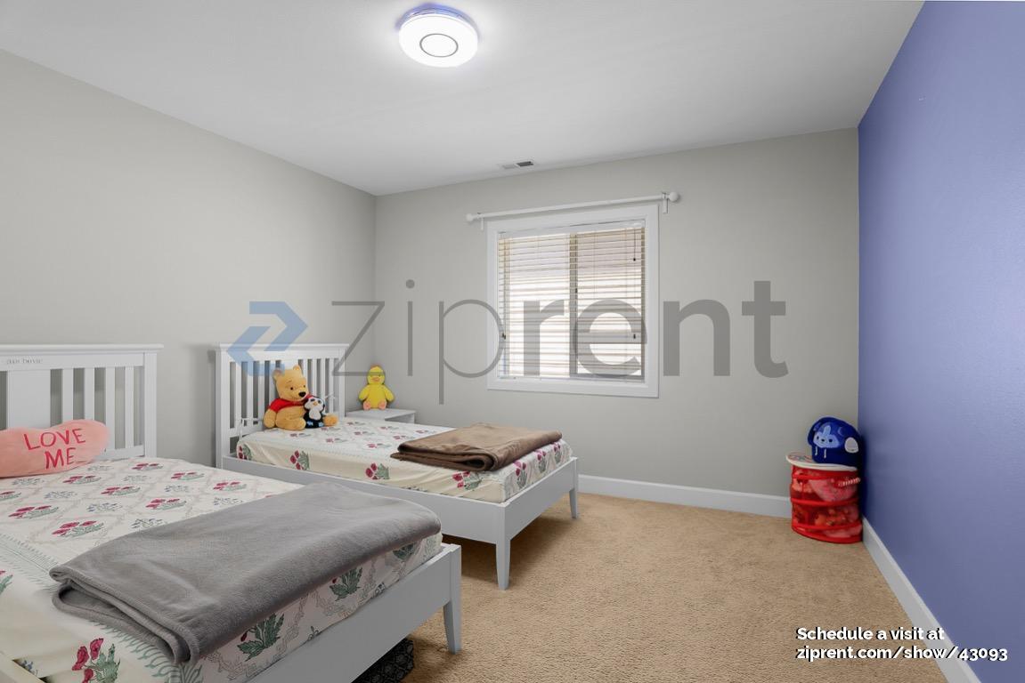 Building Photo - 22711 36th Dr SE