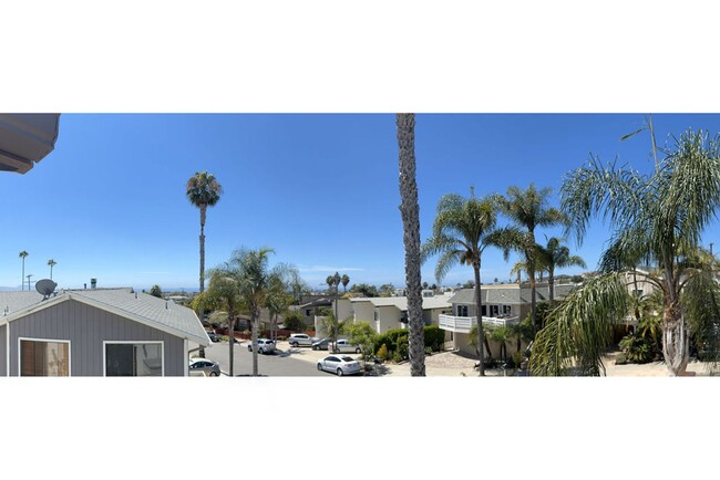 Building Photo - Exquisite beach home with Ocean and Harbor...