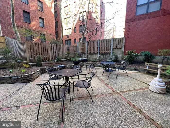The Bader - Back Patio - 2515 K St NW