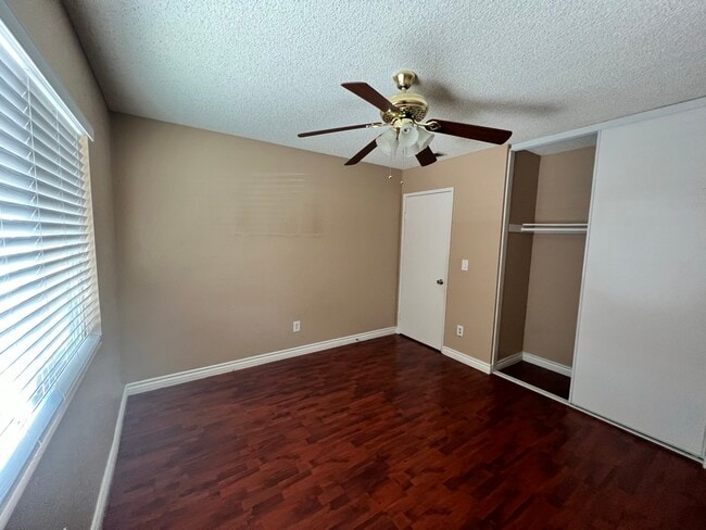 Building Photo - 12541 Softwind Dr