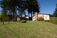 Primary Photo - Country Square Apartments