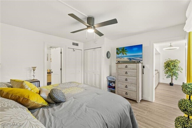 Building Photo - 1417 Chesapeake Ave