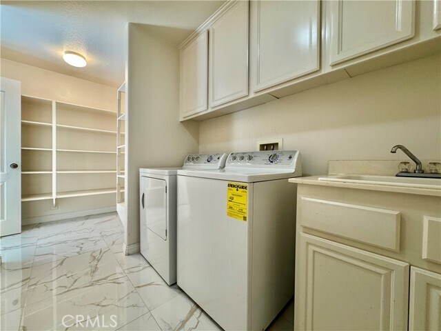 Building Photo - 16612 China Berry Ct